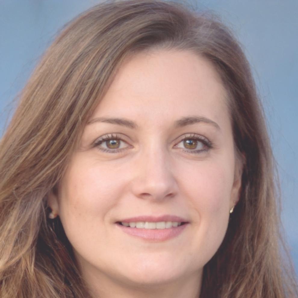 Claire Rousseau, Consultante en Stratégie Financière